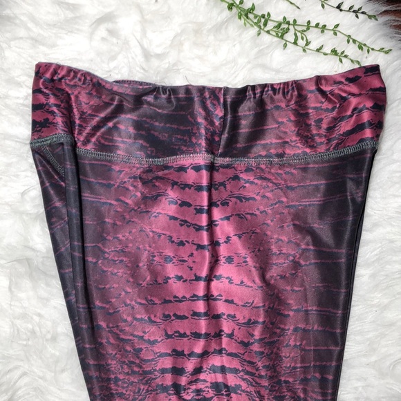 Evolution and Creation Women’s Active Capri M - Picture 2 of 10